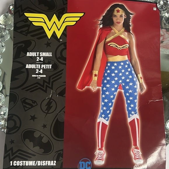 DC Wonder Woman Red and Yellow Costume stretch - Picture 1 of 14